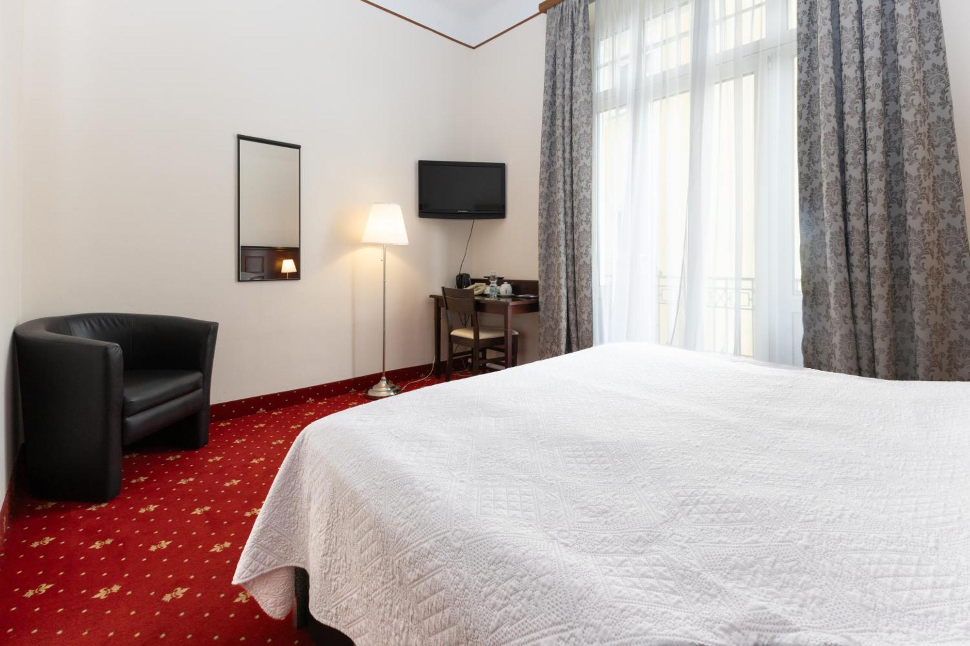 Hotel Viktoria Schoenbrunn Vienna Exterior photo