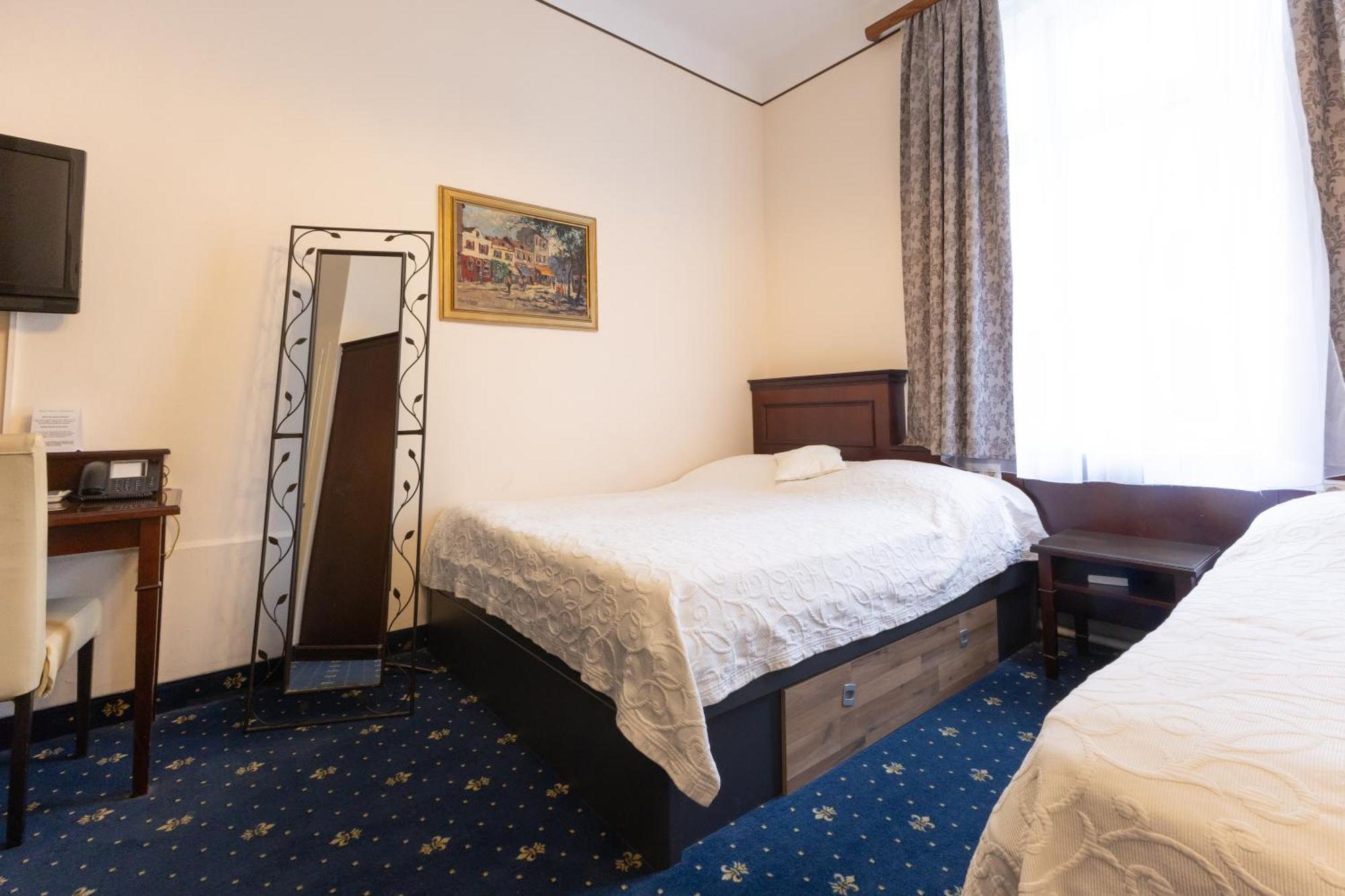 Hotel Viktoria Schoenbrunn Vienna Exterior photo