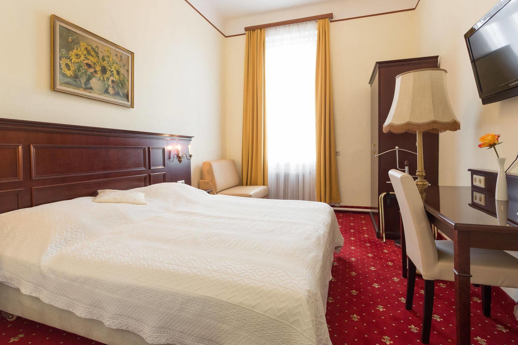 Hotel Viktoria Schoenbrunn Vienna Exterior photo